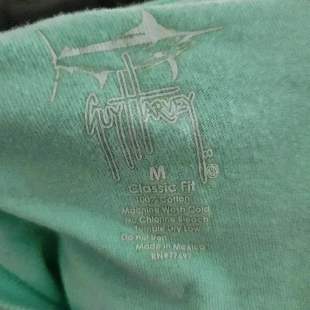 Guy Harvey fishing shirt Size M